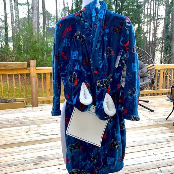 🎮 NWT- Boy's GAMER Soft Fleece Robe & Slippers Size S - Picture 2 of 9